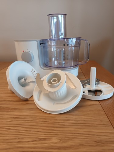 Kenwood fp120 food processor - food,